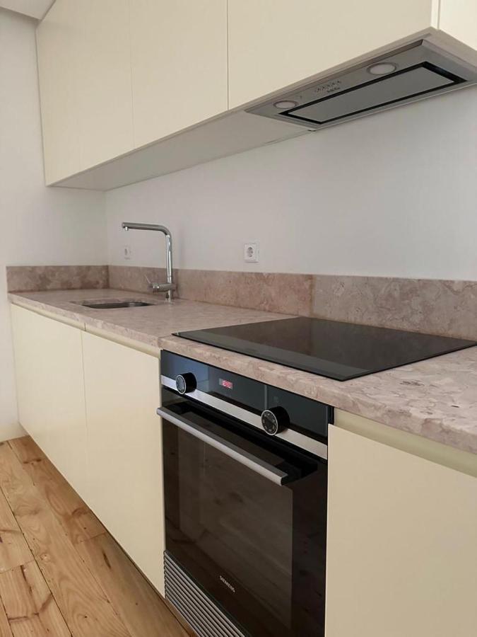 Quarto Com Varanda Na Rua Dos Douradores Lisabona Exterior foto