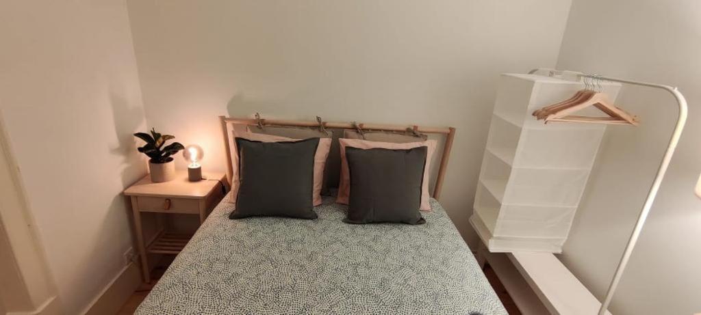 Quarto Com Varanda Na Rua Dos Douradores Lisabona Exterior foto